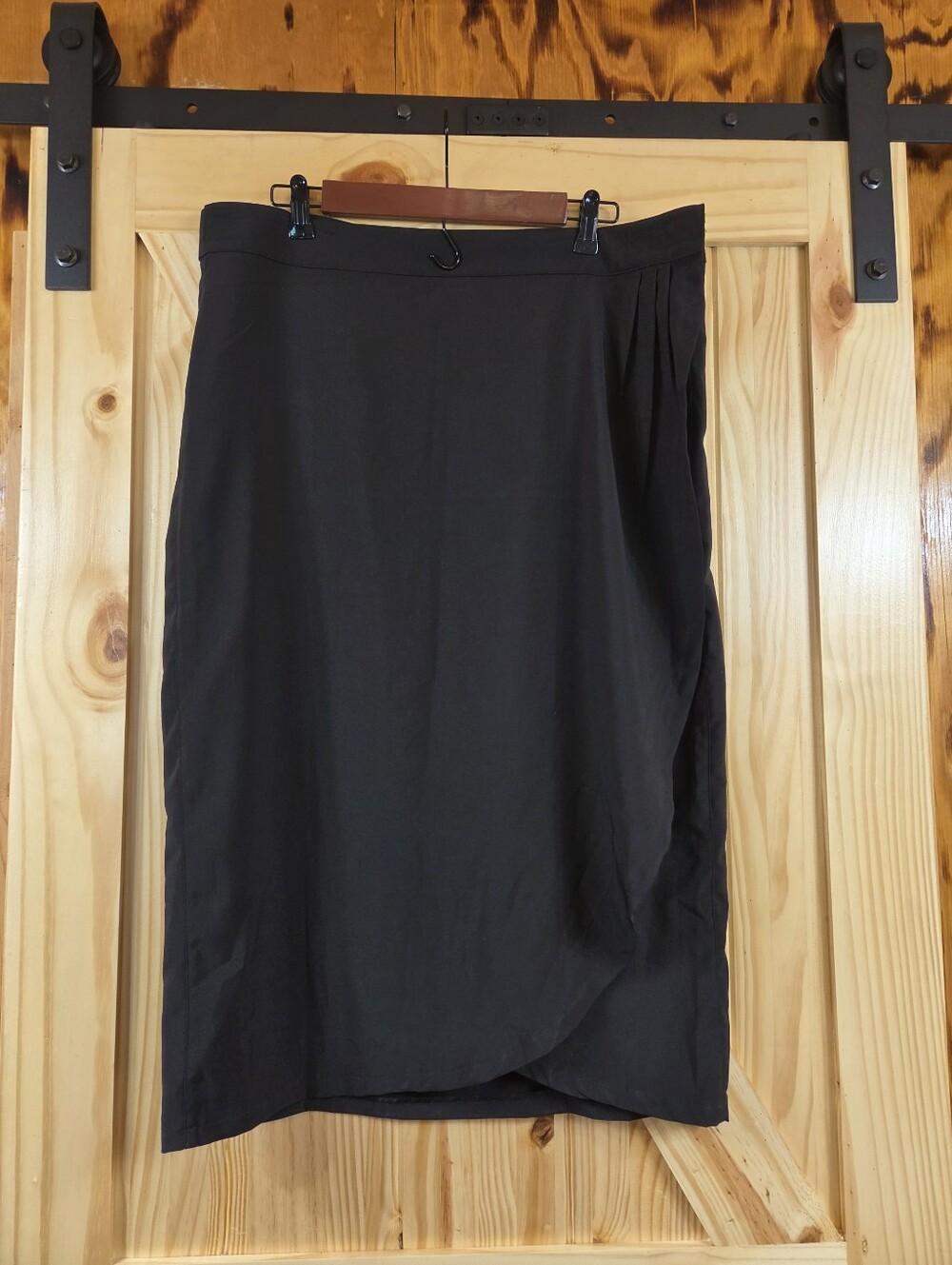 NWT RipSkirt Hawaii Black Skirt